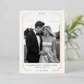 Modern Gold Frame Monogram Foto Wedding Rett Date Folieneinladung (Stehend vorne)