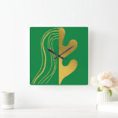 Modern Gold Green Abstrakt Leaf Quadratische Wanduhr (Zuhause)