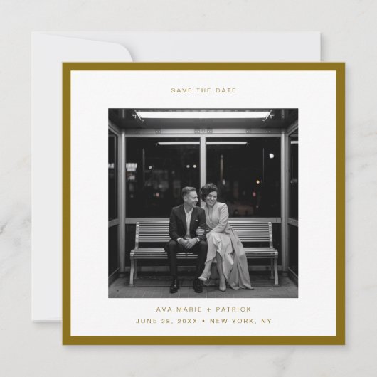 Modern Gold Hue Frame Typografy Wedding Rett Date Einladung (Vorderseite)