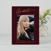 Modern Gold Ink Script Burgundy Grad Foto Card Folieneinladung (Stehend vorne)