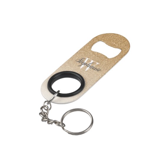 Modern Gold Ombre Imitats Glitzer Monogram Mini Flaschenöffner (Rückseite Schrägansicht)