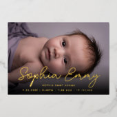 Modern Gold Script Baby Birth Announctions Card Folieneinladung (Vorderseite)