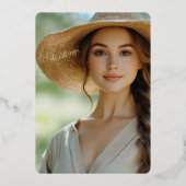 Modern Gold Typography Grad Photo Folieneinladung (Rückseite)