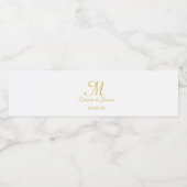 Modern Gold White Script Monogram Gastgeschenk Hoc Wasserflaschenetikett (Einzelnes Label)