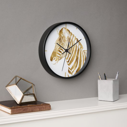 Modern Gold White Zebra Animal Safari Design Uhr (Büro)