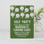 Modern Golf Balls Birthday Party Green Einladung (Stehend Vorderseite)