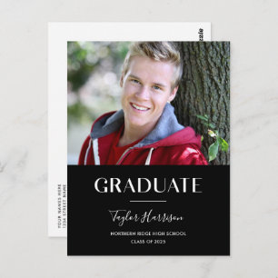 Modern Graduate Black & White Graduation Party Postkarte