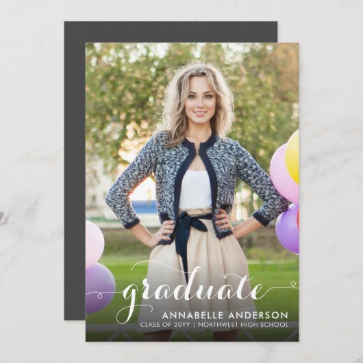 Modern Graduate Girly Chic Script Photo Graduation Ankündigung (Vorne/Hinten)