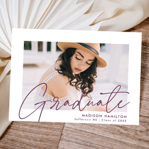 Modern Graduate Purple Script Foto Graduation Ankündigung