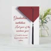 Modern Graduation Invitation with Graduation Cap Einladung (Stehend Vorderseite)