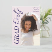 Modern Graduation Party 2025 Script Arch Foto Einladung (Stehend Vorderseite)