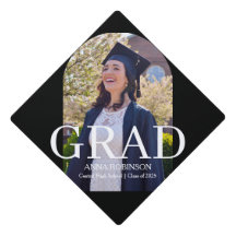 Modern Graduation Photo for Graduate