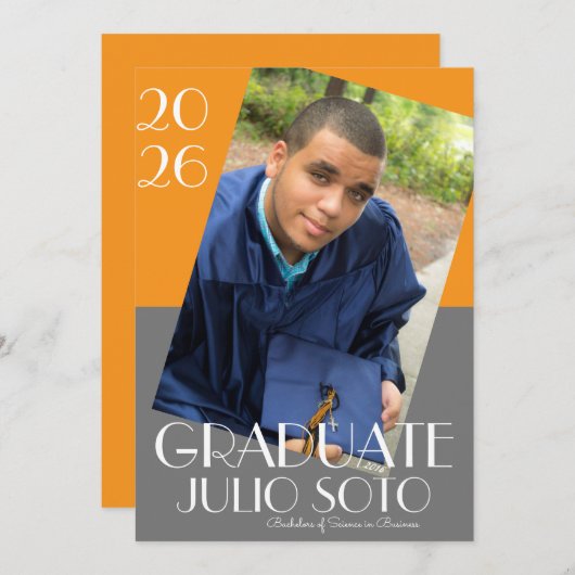 Modern Graduation Typography 2026 Photo Einladung (Vorne/Hinten)