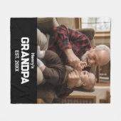 Modern Grandpa Est. Name Year Photo Black Fleecedecke (Vorderseite (Horizontal))