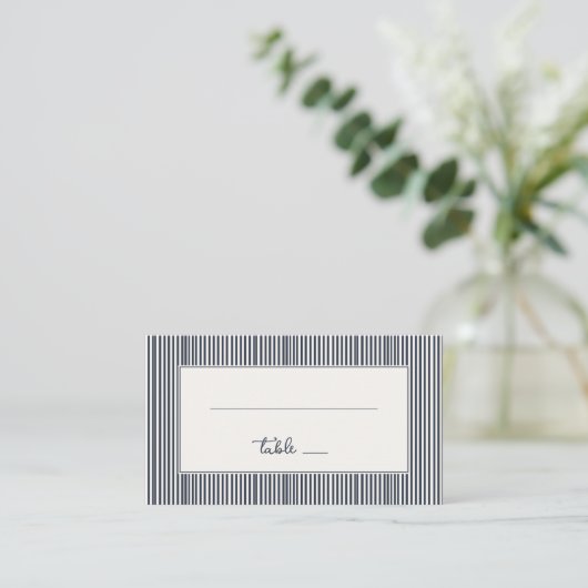 Modern Gray Stripes Platzkarte (Stehend Vorderseite)