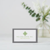 MODERN GREEN CLOVER LOGO on WHITE with GRAY BORDER Visitenkarte (Stehend Vorderseite)