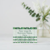 Modern Green Folies Blattdesign Loyalty Card Visitenkarte (Stehend Vorderseite)