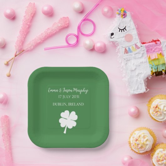 Modern Green Irish Vierblättriges Kleeblatt Weddin Pappteller (Party)