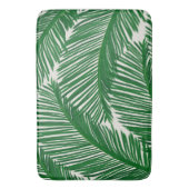 Modern Green Palm Leaf Tropical Pattern Badematte (Vorderseite Vertikal)