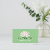 Modern Green Pastel Lotus Icon Yoga Instructor Visitenkarte (Stehend Vorderseite)