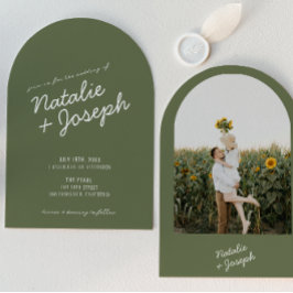 Modern Green Whimsical Summer Photo Wedding Arched Einladung