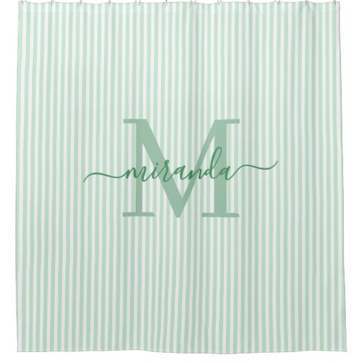 Modern Green & White Stripes Monogram Name Duschvorhang (Vorderseite)