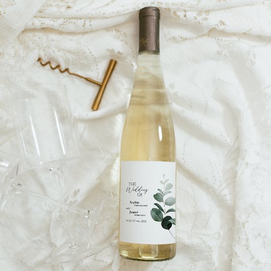Modern Greenery White Wedding Wine Label Weinetikett