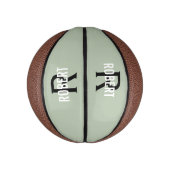 Modern grüner Monogramm-Name Basketball (Vertikal)