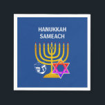 Modern HANUKKAH SAMEACH Serviette<br><div class="desc">Moderne, stilvolle HANUKKAH Papierservietten, entworfen mit Imitaten goldene Menorah, farbenfroher Stern von David und weißes dreidel plus KUNDENBARE GREETING - HANUKKAH SAMEACH, damit Sie Ihren eigenen Gruß, z. Happy Chanukah. Ideal für die Hanukah-Saison. Wählen Sie aus einem breiten Bereich von Hanukkah-Kleidung und Geschenken, die von Berean Designs entworfen wurden. Es...</div>