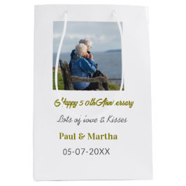 Modern happy 50th anniversary add name date photo mittlere geschenktüte