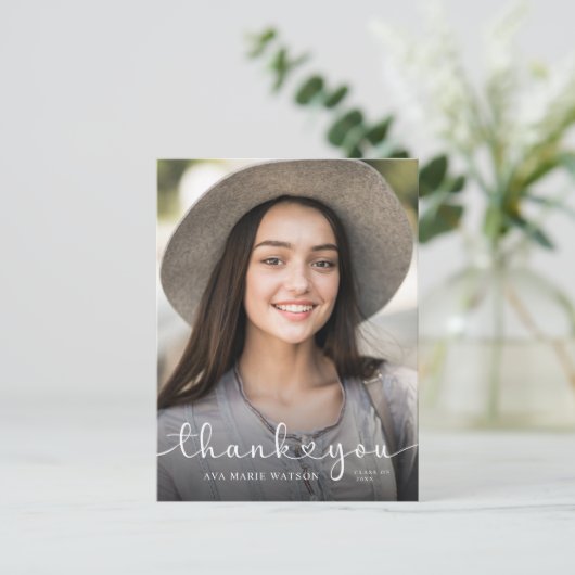 Modern Hearts Script Abschluss Foto Vielen Dank Postkarte (Stehend Vorderseite)