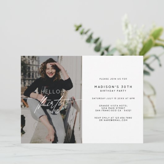 Modern Hello Thirty Birthday Party Foto Script Einladung (Stehend Vorderseite)