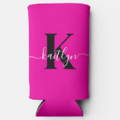 Modern Hot Pink Black Script Monogram Selters Dosenkühler (Vorderseite)