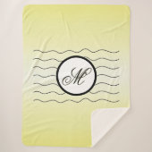 Modern Initial Butter Yellow Ombré With Black Text Sherpadecke (Vorderseite)