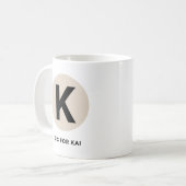 Modern Initial Mug – “K is for [Name]” Design Kaffeetasse (Vorderseite Links)