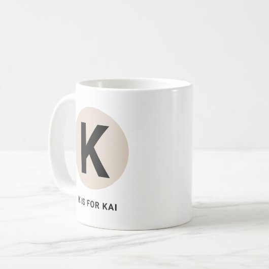 Modern Initial Mug – “K is for [Name]” Design Kaffeetasse (Vorderseite Links)