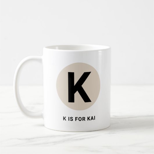 Modern Initial Mug – “K is for [Name]” Design Kaffeetasse (Links)