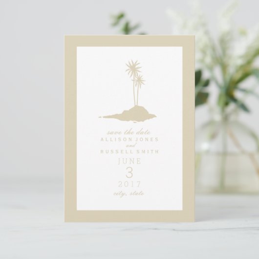 Modern Island Beach Wedding Save the Date - Sand (Stehend Vorderseite)