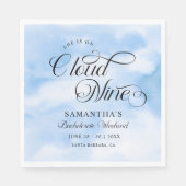 Modern ist sie auf Cloud 9 Bachelorette Wochenende Serviette (Vorderseite)