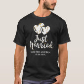 Modern Just Married Typography Couple Custom Name  T-Shirt (Vorderseite)