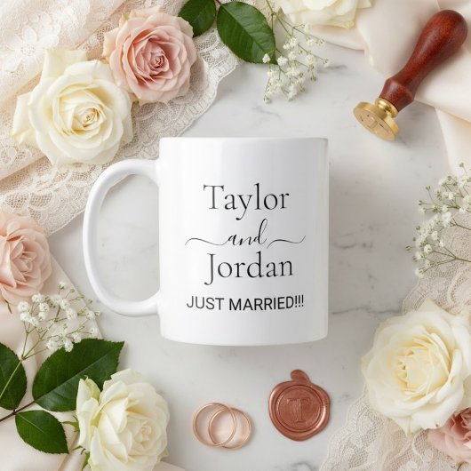Modern "Just Married" Wedding Minimalist  Jumbo-Tasse