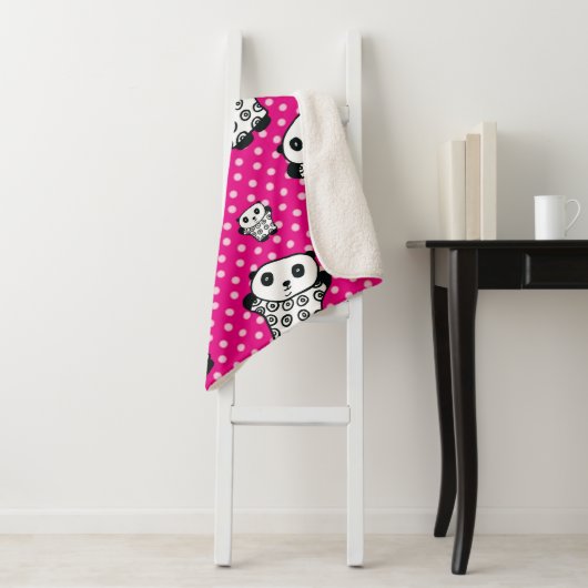Modern Kawaii Panda Bear Pink Girly Polka Dot Sherpadecke (Beispiel)