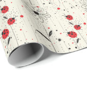 Modern Ladybug Chic Geschenkpapier (Rolleneckpunkt)