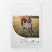 Modern Layout Family Photo Christmas Holiday Dreifach Gefaltete Einladung (Cover)