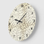Modern Leopard Print Chic Khaki Brown Cheetah Große Wanduhr (Winkel)