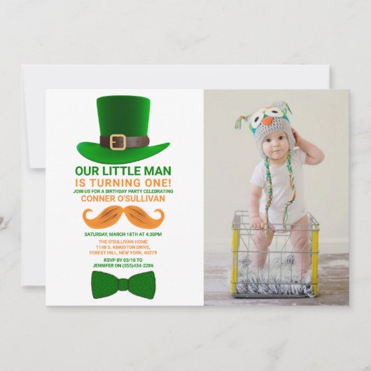 Modern Leprechaun St. Patrick's Day Birthday Foto Einladung (Vorderseite)