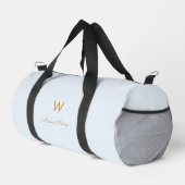 Modern Light Dusty Blue Gold Script Monogram Duffle Bag (Rechte Ecke)