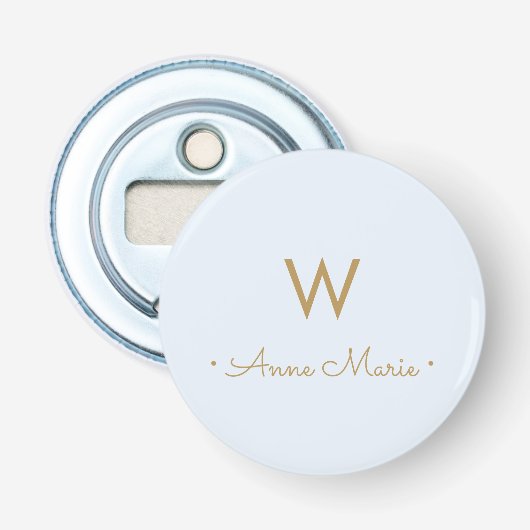 Modern Light Dusty Blue Gold Script Monogram Flaschenöffner (Vorderseite)