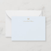Modern Light Dusty Blue Gold Script Monogram Mitteilungskarte (Vorderseite)