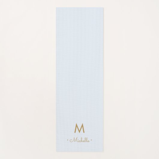 Modern Light Dusty Blue Gold Script Monogram Yogamatte (Vorderseite)